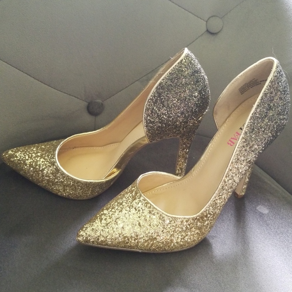 Size 7.5 heels